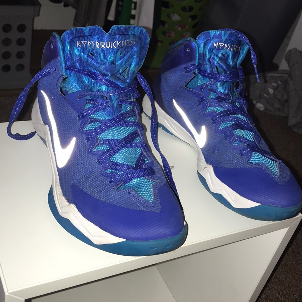 Blue HyperQuickness basketball shoe